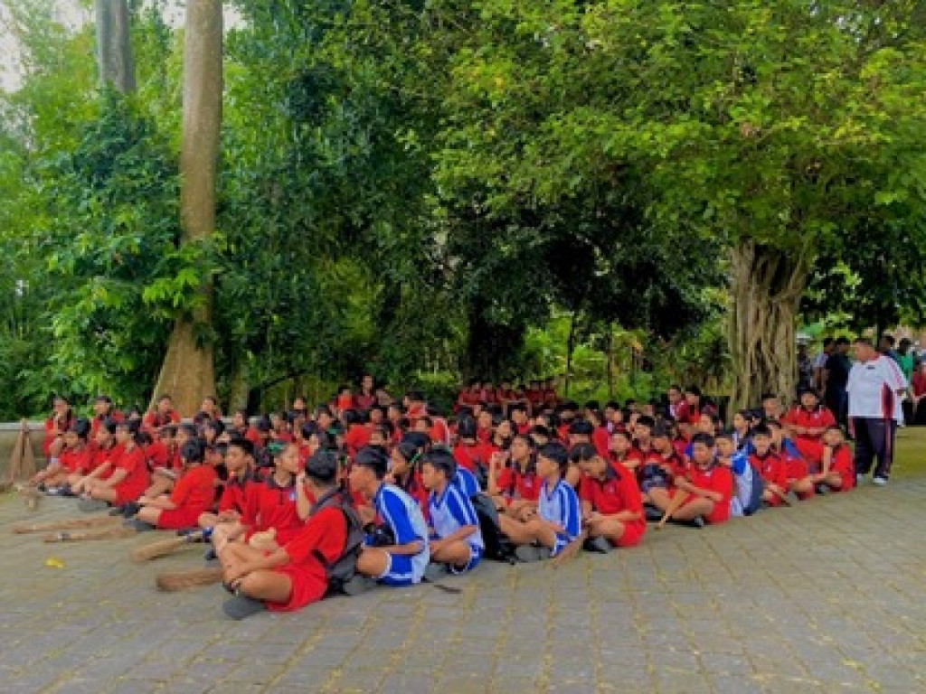 Siswa Semarak Hadiri Pembukaan Bhakti Gotong Royong ke-XXI di Desa Dalung